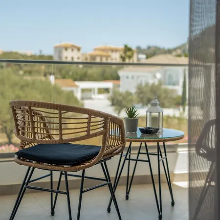 Phos, Light Modern Living Apartment Gaitani