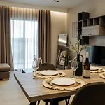 Phos, Light Modern Living Lägenhet Gaitani