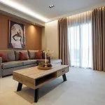 Phos, Light Modern Living Lägenhet Gaitani
