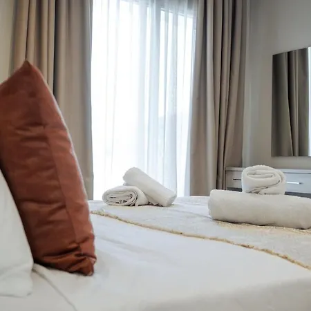 Phōs, Light Modern Living * Gaitani