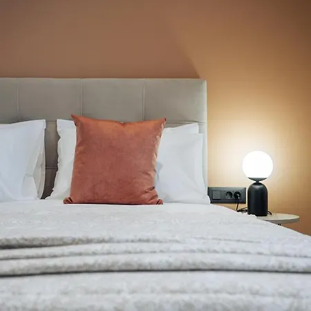 Phōs, Light Modern Living * Gaitani