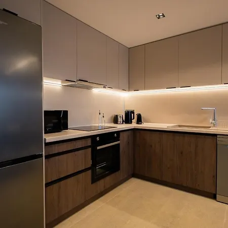 Phos, Light Modern Living アパート